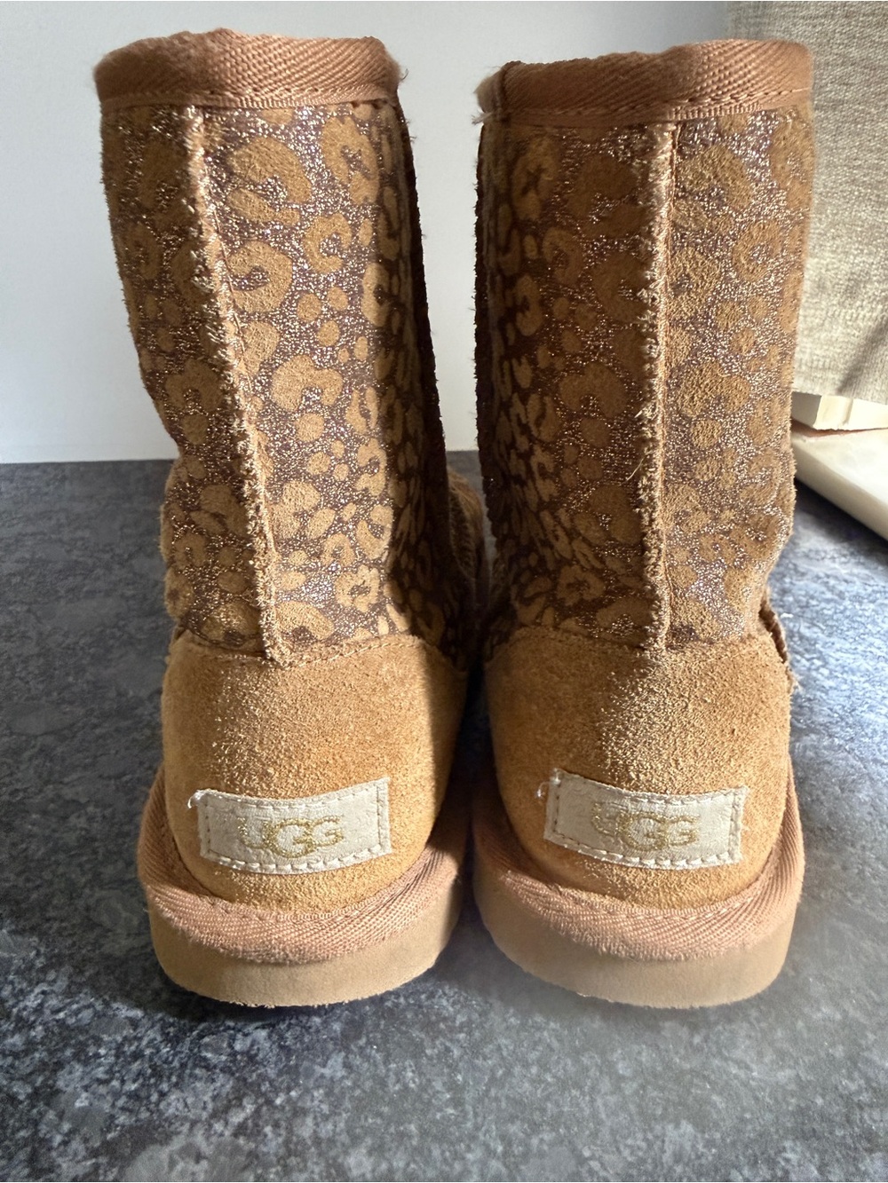 Like New Authentic UGG® Girls' Classic II Glitter Leopard, size 4, MSRP $138